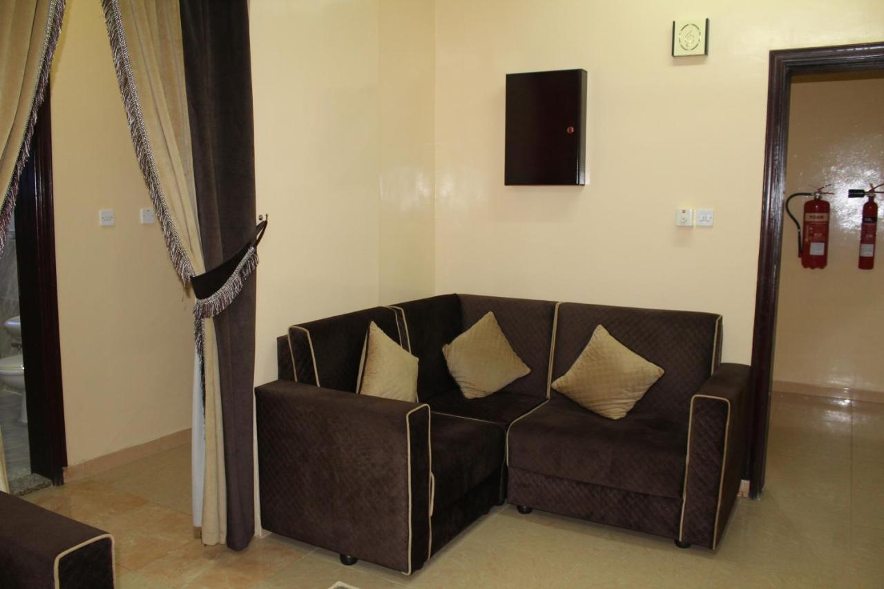 Al Aman Hotel Apartment Al Buraimi Exterior photo