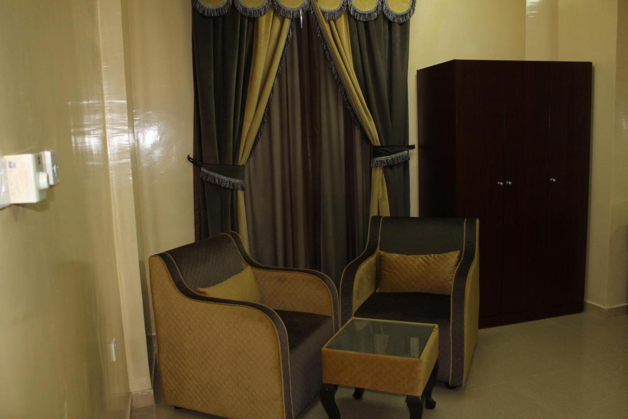 Al Aman Hotel Apartment Al Buraimi Exterior photo