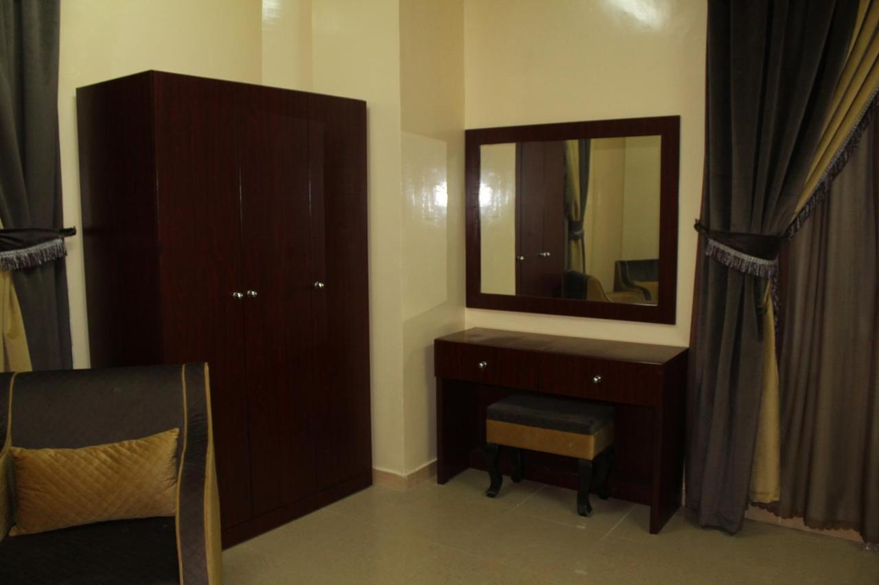 Al Aman Hotel Apartment Al Buraimi Exterior photo